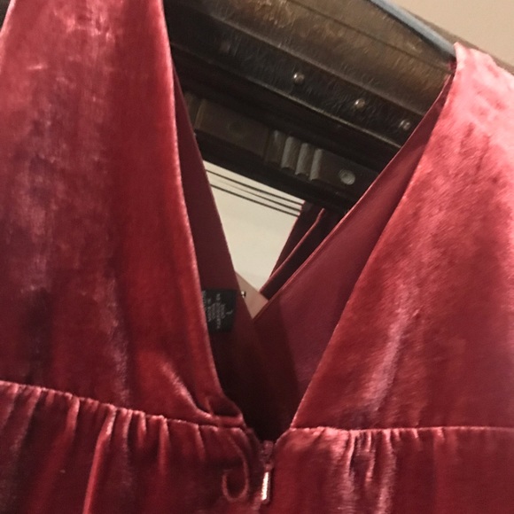 Laundry  - Velvet top w/crystal details.  NWT - Picture 2 of 8